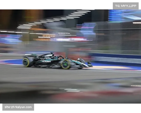 F1卡塔尔站一练尾声 拉塞尔冲出赛道引发黄旗